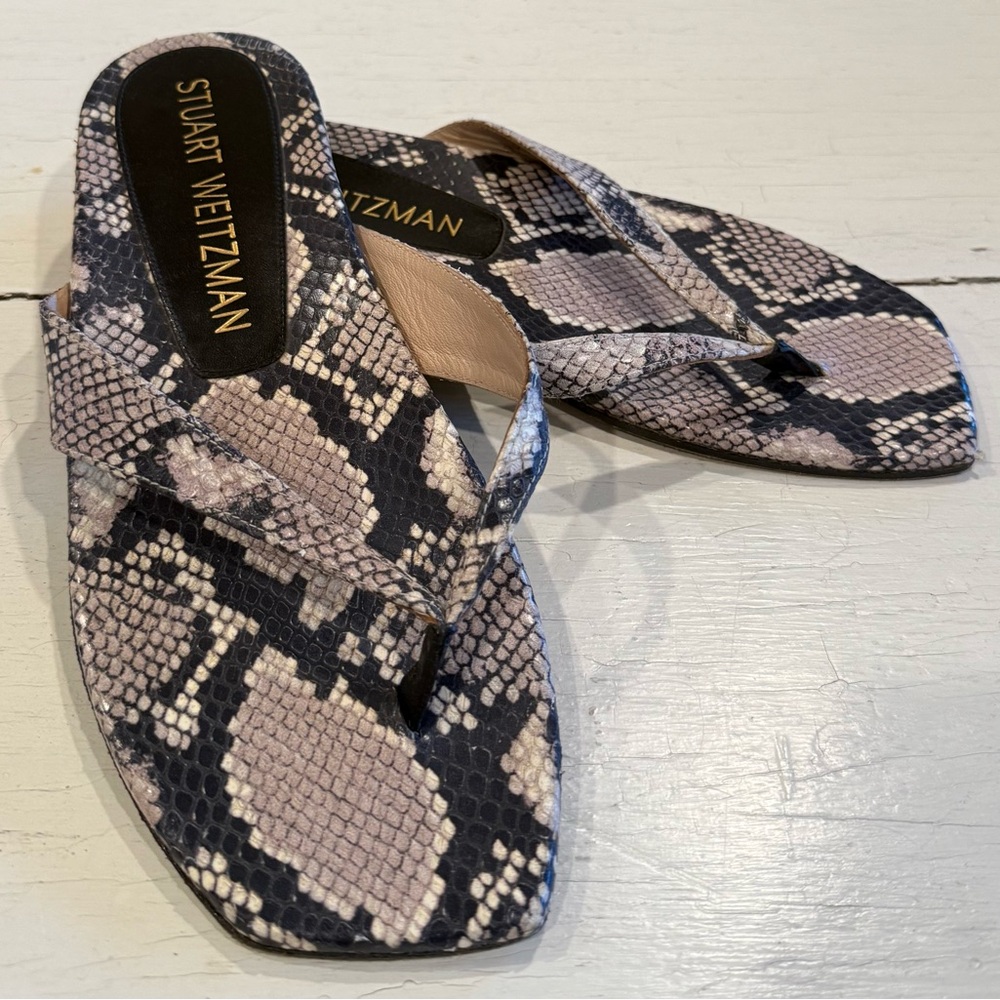 Stuart Weitzman Aldona Python Thong Sandals in Black & Cream